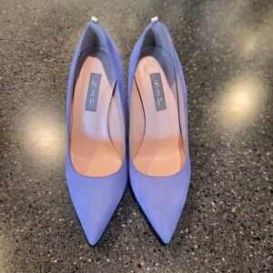 Sarah Jessica Parker SJP Fawn Suede Pumps in Periwinkle Blue, Size 6.5 (36 1/2)
